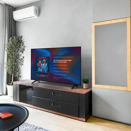 Downtown - Netflix - Ac - Next To Metro And Train Villa Sofia Exterior photo