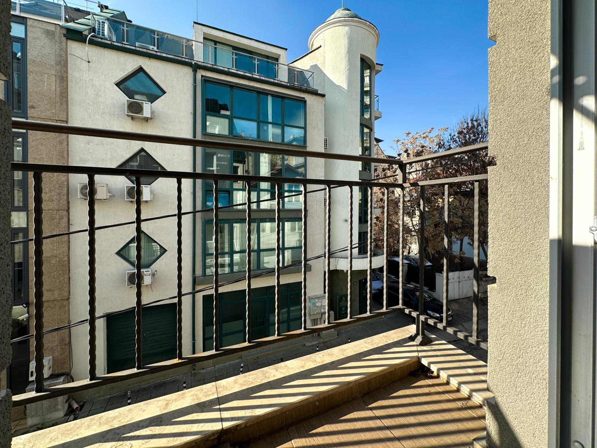 Downtown - Netflix - Ac - Next To Metro And Train София